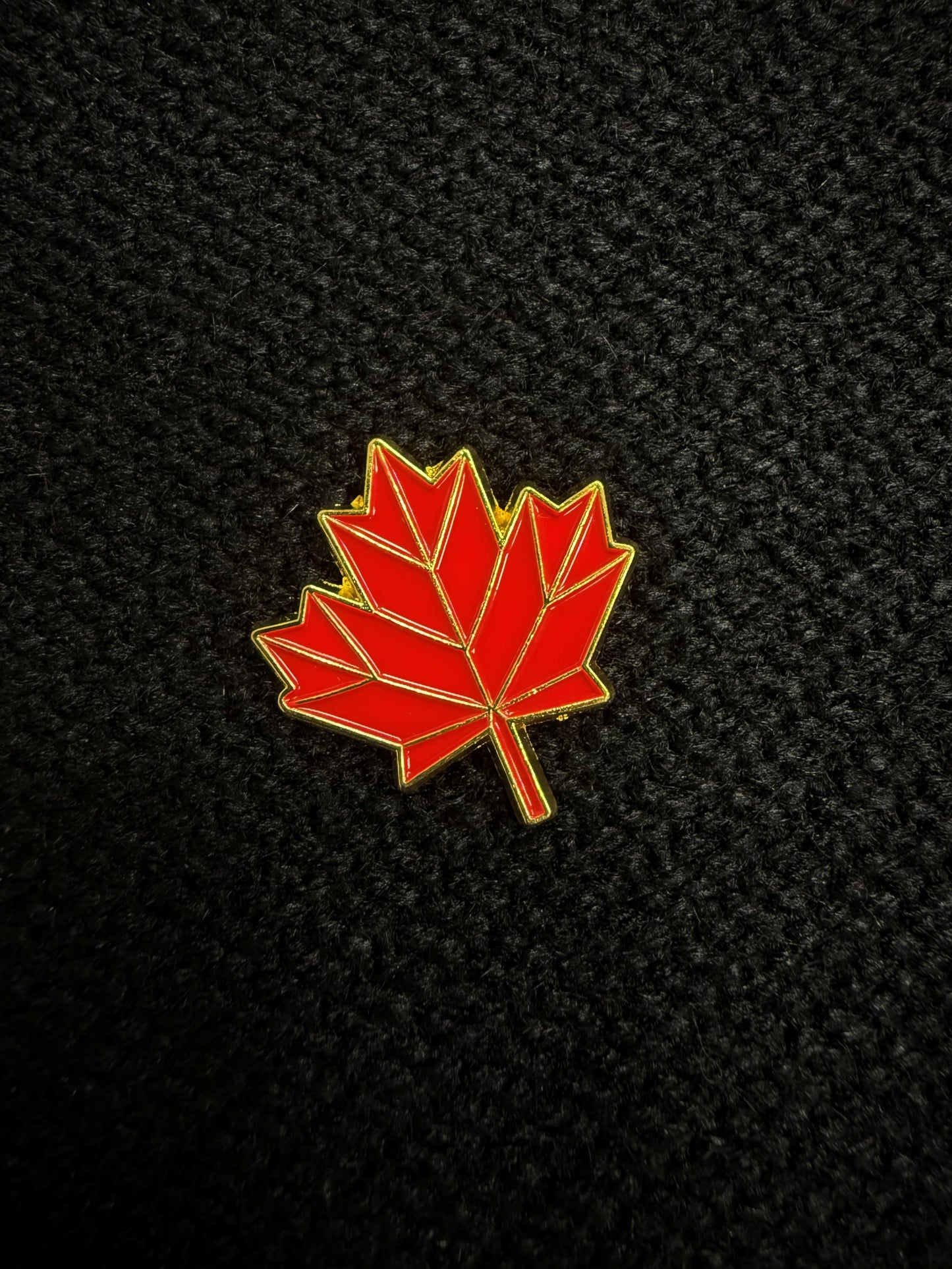 Canada Maple Leaf Pin |