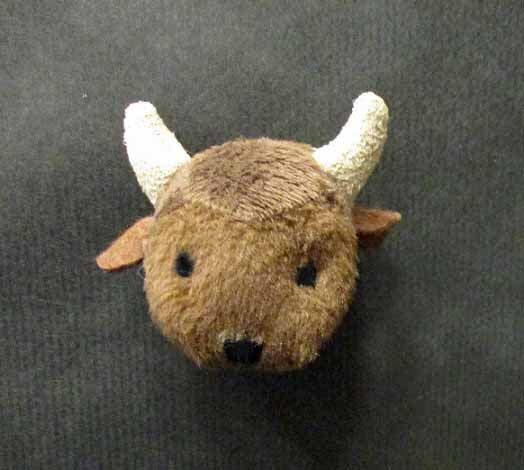 Plush Buffalo Magnet | Aimant de bison en peluche